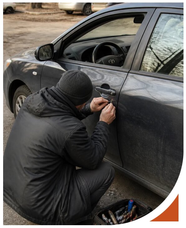 Профессиональное вскрытие автомобиля Тойота без повреждений в Тынде